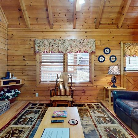Villa Location, Location, Location! Pigeon Forge Exterior foto